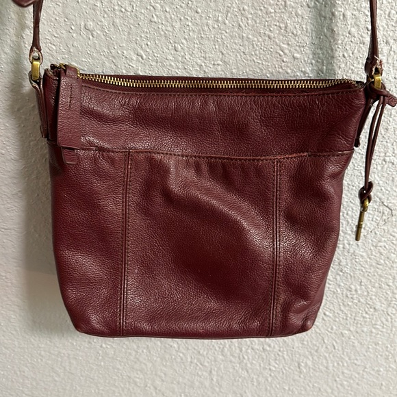 Fossil Crossbody Purse with matching Wallet leather - Picture 2 of 12